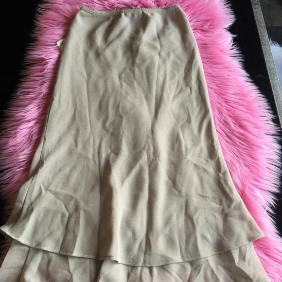 FOREVER 21 Sheer double layer skirt **NEW - Picture 2 of 4